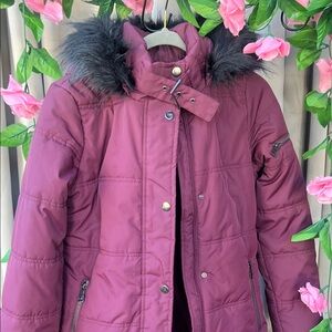 Women's Plum Puffer Jacket with Faux Fur Trim
